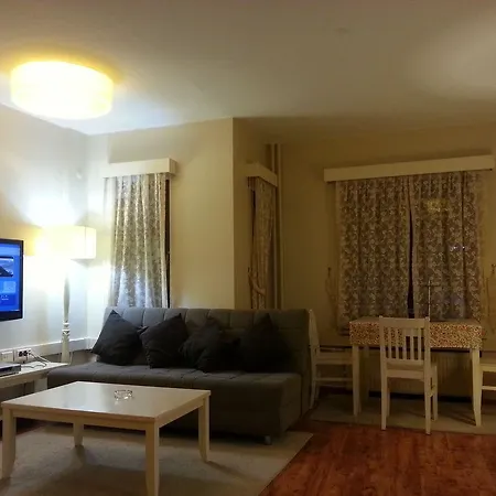 Away Aparthotel 3*