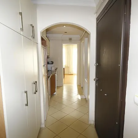 Away Aparthotel 3*
