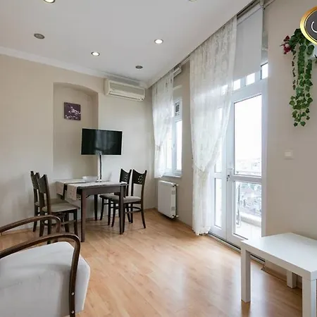 Aparthotel Away Istanbul