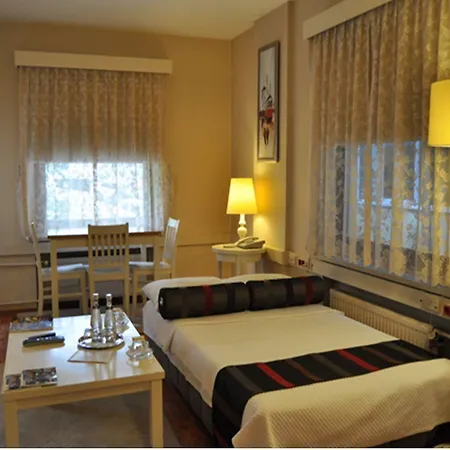 Away Aparthotel 3*